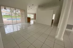 531 NW 108th Ave, Plantation, FL 33324 - Photo 4