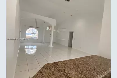 531 NW 108th Ave, Plantation, FL 33324 - Photo 6