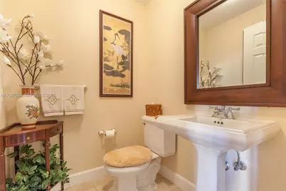 100 Andalusia Ave #609, Coral Gables, FL 33134 - Photo 14