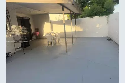 9426 SW 6th Ln, Miami, FL 33174 - Photo 10