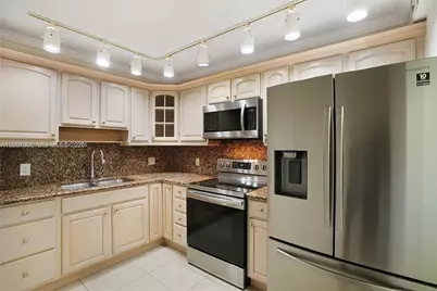 3800 S Ocean Dr #414, Hollywood, FL 33019 - Photo 4