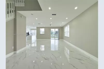 199 NW 152nd Ave, Pembroke Pines, FL 33028 - Photo 10