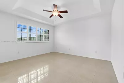 2001 NW 99th Ter, Pembroke Pines, FL 33024 - Photo 34