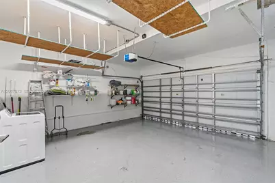 2001 NW 99th Ter, Pembroke Pines, FL 33024 - Photo 28
