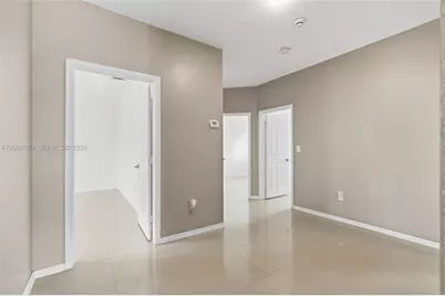 2001 NW 99th Ter, Pembroke Pines, FL 33024 - Photo 32