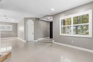 2001 NW 99th Terrace, Pembroke Pines, FL 33024 - Photo 12