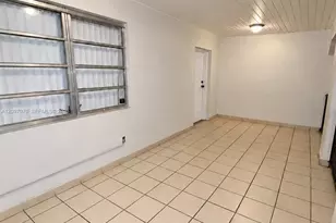282 E 19th St, Hialeah, FL 33010 - Photo 2