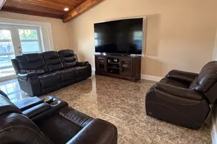 11810 NW 16th St, Pembroke Pines, FL 33026 - Photo 8