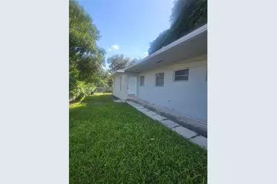 1512 NE 118th St #2, Miami, FL 33161 - Photo 2