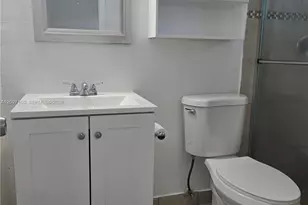1512 NE 118th St, Miami, FL 33161 - Photo 8