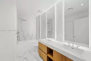 1400 Biscayne Blvd, Miami, FL 33132 - Photo 10
