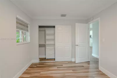 6320 NW 199th St #N/A, Hialeah, FL 33015 - Photo 20