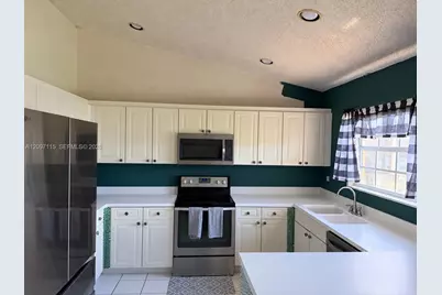 14170 SW 122 Ct, Miami, FL 33186 - Photo 2