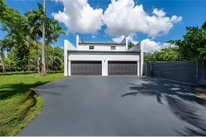 9715 SW 89th Ct, Miami, FL 33176 - Photo 32