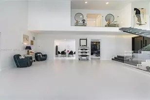 9715 SW 89th Ct, Miami, FL 33176 - Photo 14