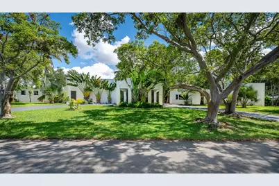 9715 SW 89th Ct, Miami, FL 33176 - Photo 1
