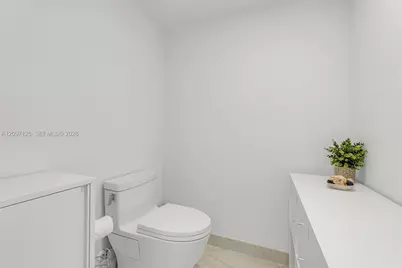 400 Sunny Isles Blvd #916, Sunny Isles Beach, FL 33160 - Photo 54
