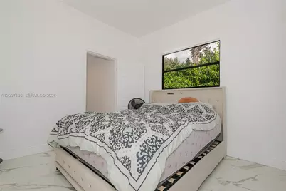 1683 NE 168th St, North Miami Beach, FL 33162 - Photo 12