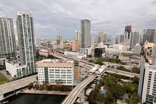 31 SE 5th St, Miami, FL 33131 - Photo 24
