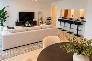 31 SE 5th St, Miami, FL 33131 - Photo 4
