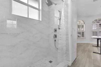 11430 NW 82nd Ter, Doral, FL 33178 - Photo 16