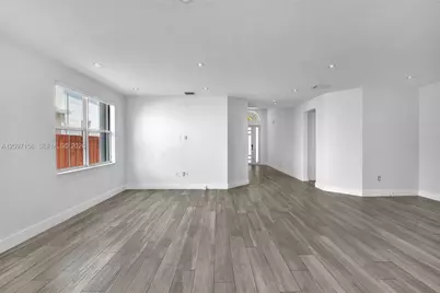 11430 NW 82nd Ter, Doral, FL 33178 - Photo 10