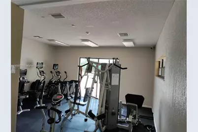 6950 Miami Gardens Dr #2-508, Hialeah, FL 33015 - Photo 2