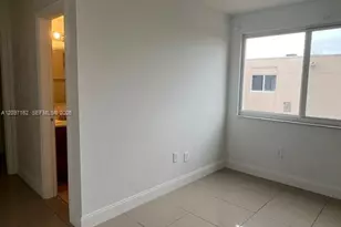 6950 Miami Gardens Dr, Hialeah, FL 33015 - Photo 24