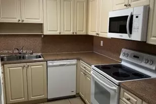 6950 Miami Gardens Dr, Hialeah, FL 33015 - Photo 8