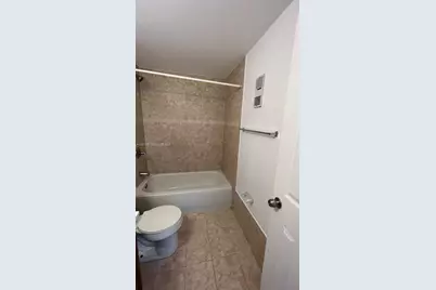 6950 Miami Gardens Dr #2-508, Hialeah, FL 33015 - Photo 18
