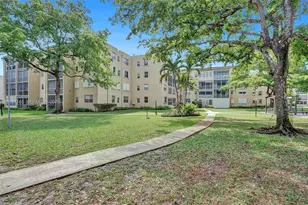 2871 Somerset Dr, Lauderdale Lakes, FL 33311 - Photo 36