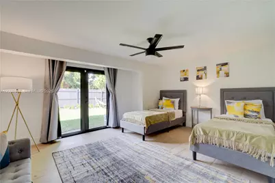 347 NE 110th St, Miami, FL 33161 - Photo 14