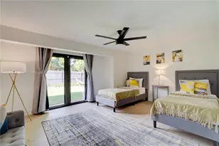 347 NE 110th St, Miami, FL 33161 - Photo 14