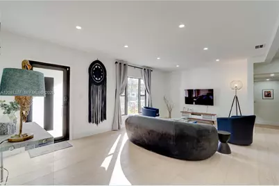 347 NE 110th St, Miami, FL 33161 - Photo 2