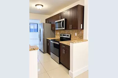 3024 NW 55th St, Miami, FL 33142 - Photo 8
