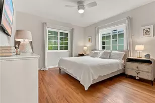 8827 Hawthorne Ave, Surfside, FL 33154 - Photo 14
