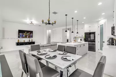 2885 SE 3rd St, Homestead, FL 33033 - Photo 10