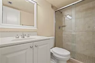 328 N Ocean Blvd, Pompano Beach, FL 33062 - Photo 30