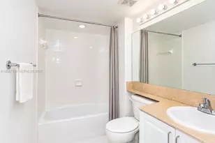 1155 Brickell Bay Dr, Miami, FL 33131 - Photo 18