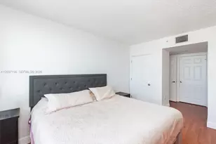 1155 Brickell Bay Dr, Miami, FL 33131 - Photo 16