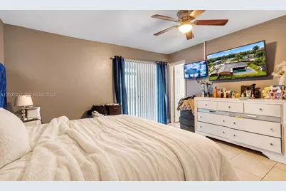 6261 NW 18th St, Sunrise, FL 33313 - Photo 12