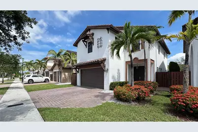10235 NW 87th Ter, Doral, FL 33178 - Photo 2