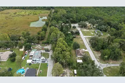 930 NE 1st Ter, Crystal River, FL 34429 - Photo 22