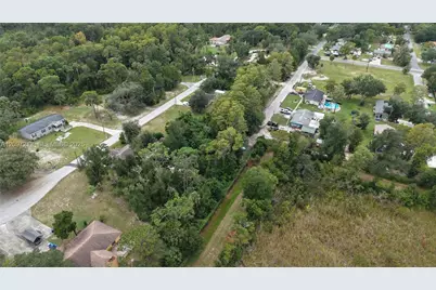 930 NE 1st Ter, Crystal River, FL 34429 - Photo 18