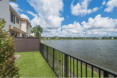 15965 NW 91st Ct #15965, Miami Lakes, FL 33018 - Photo 4