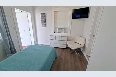 126 NW 8th Ave #1, Hallandale Beach, FL 33009 - Photo 14