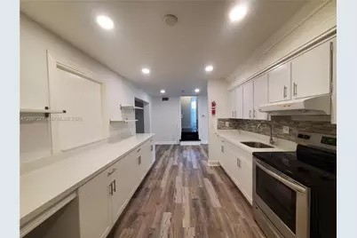 126 NW 8th Ave #1, Hallandale Beach, FL 33009 - Photo 2