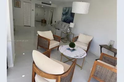 6423 Collins Ave #401, Miami Beach, FL 33141 - Photo 12