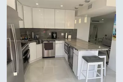 6423 Collins Ave #401, Miami Beach, FL 33141 - Photo 10