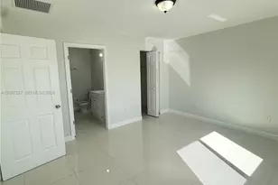 25887 SW 137 Path, Homestead, FL 33032 - Photo 4
